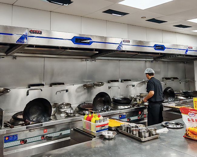 商用廚房設(shè)備